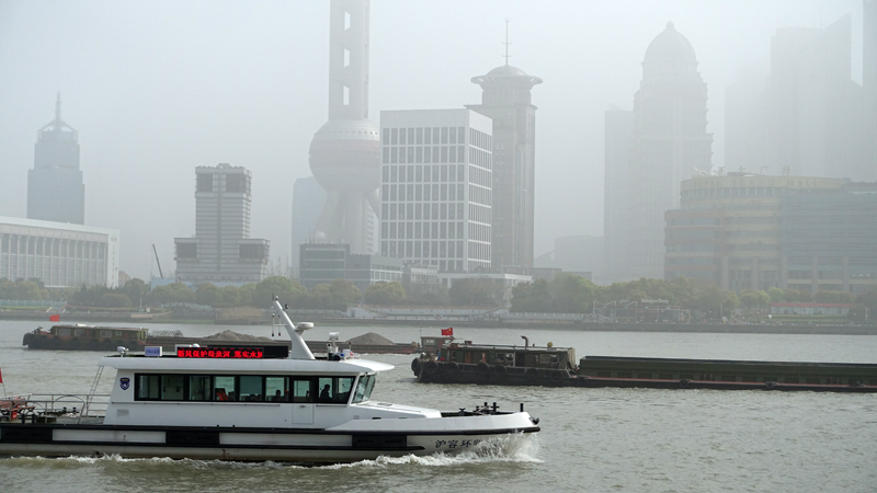 2017-04-08_091631 china-2017.jpg - Shanghai - Sonne ber Pudong